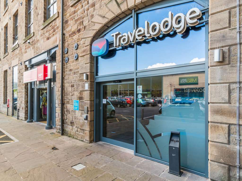 Travelodge Glossop Exterior foto